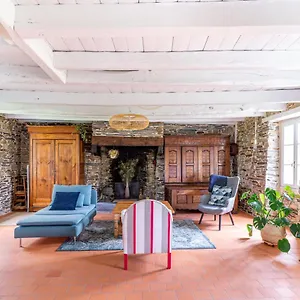 https://logement-independant-dans-longere-de-caractere.inbrittany.com