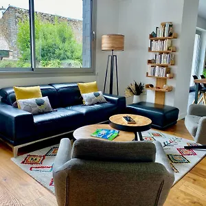 https://cocon-calme-et-haut-de-gamme-en-plein-centre-ville.inbrittany.com